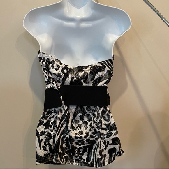 Rue21 Zebra print tube / strapless top with black belt - Picture 3 of 9
